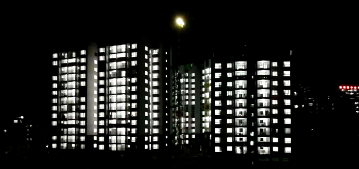 东兰县移民安设幼区(EPC)项目夜景。李乐 摄.png