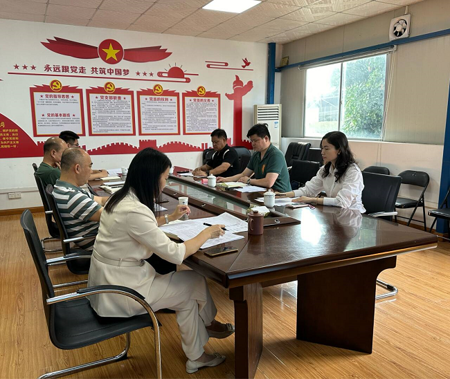 调研会现场。王莹摄（建图）.png