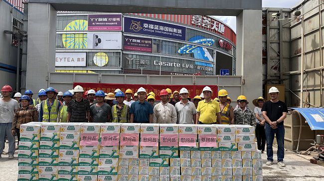 活动合影。容芝雅 摄（建图）.jpg